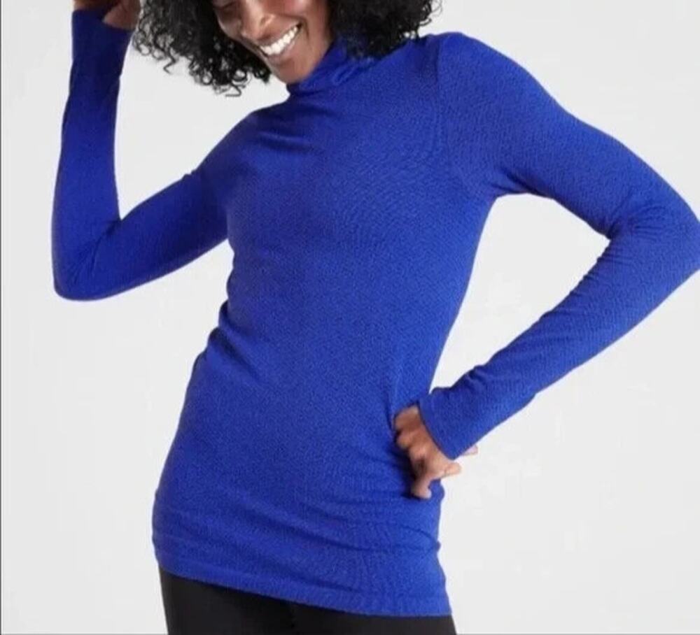 Athleta Flurry Peak Turtleneck Blue Black Long Sleeve Thumb Hole Women's Medium